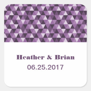 Lila geometrische Dreiecke für Hochzeitskleber Quadratischer Aufkleber
