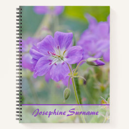 Lila Geranium Wildblume Foto Individuelle Name Notizbuch