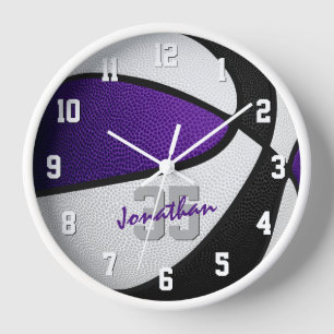 Lila Gestaltung des schwarzen Basketballraumes Uhr