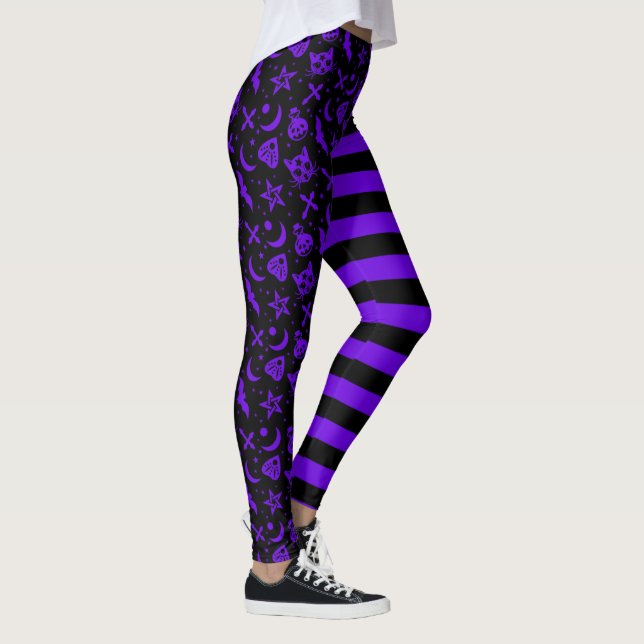 Lila gestreiftes Halloween-Spooky-Hexenkatze Leggings (Rechts)