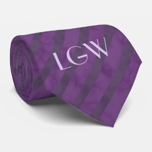 Lila gestreiftes Monogramm Krawatte
