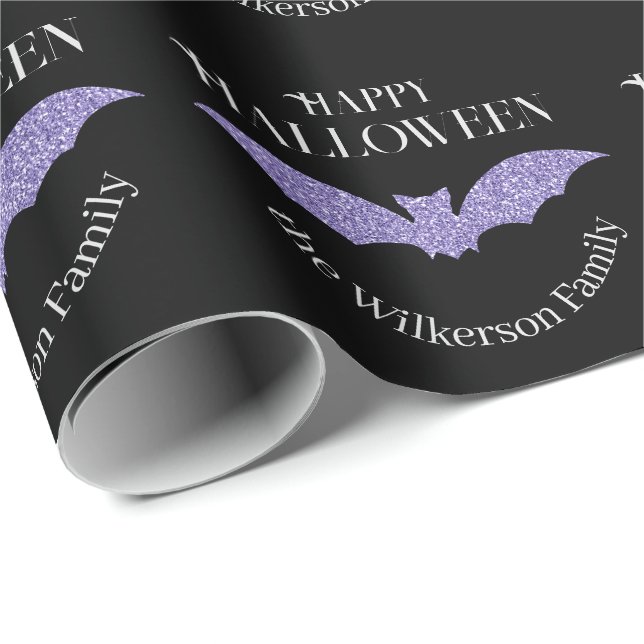 Lila Glitzer Bat Happy Halloween Geschenkpapier (Rolleneckpunkt)