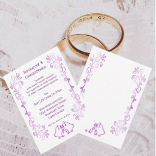 Lila Glocken-Scrollwork-Hochzeit Einladung