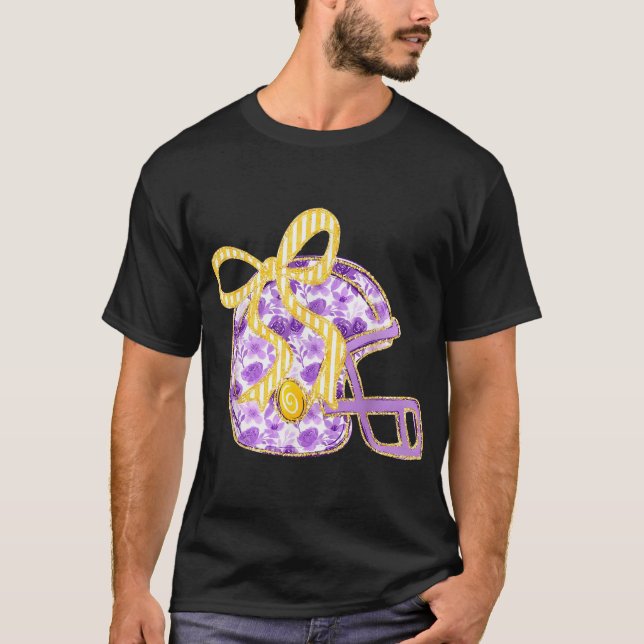Lila Gold Bow Football Helm Game Day Touchdown T-Shirt (Vorderseite)