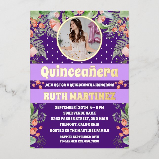 Lila Gold Floral Quinceanera Party Foto Folieneinladung (Vorderseite)