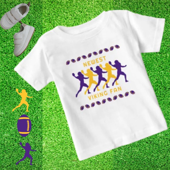 Lila Gold Newest Viking Fan Football Player Baby T-shirt (Von Creator hochgeladen)