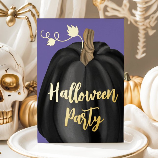 Lila Gold Script Pumpkin-Halloween-Party Folieneinladung (Purple Gold Script Pumpkin Halloween Party Foil Invitation)