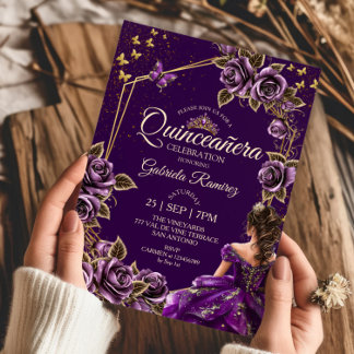 Lila goldene Tiara-Rosen-Schmetterling-Quinceañera Einladung