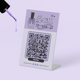 Lila Gothic-Nagelstudio-Scan-Bezahlen-Schild Sockelschild