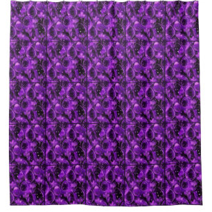 Lila gothisches Osterpattern Duschvorhang