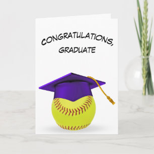 Lila Graduierungskappe auf eine gelbe Softball Karte