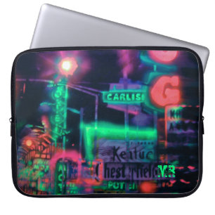 Lila-grün-Abstrakt-Neonlicht-Monogramm Laptopschutzhülle