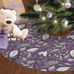 Lila grünes Weihnachtsmuster#18 ID1009 Polyester Weihnachtsbaumdecke<br><div class="desc">Wenn Sie sich fragen, welche Farbkombinationen Sie für Ihre Weihnachtsdekoration und Geschenkartikel in diesem Jahr auswählen sollten, habe ich Sammlungen von aufeinander abgestimmten Mustern erstellt, um das Leben ein wenig leichter zu machen. Dieses auffallende Aquarelldesign zeichnet sich durch die Gestaltung von Blattwerk und Beeren in einer tiefen Aubergine lila magenta...</div>