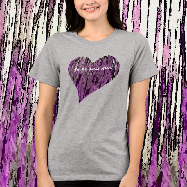 Lila Heart Je Ne Sais Quoi Chic Tri-Blend Shirt (Von Creator hochgeladen)
