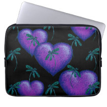 Lila Herzen und Libellen