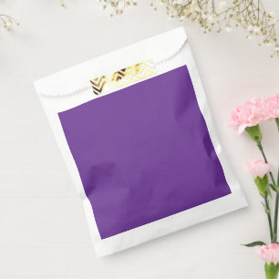 lila Hintergrund Geschenktütchen