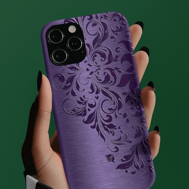 Lila Hintergrund mit tiefer Lila Blumenspitze Case-Mate iPhone Hülle (Von Creator hochgeladen)