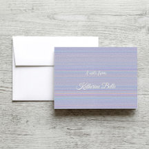 Lila horizontale Streifen mit texturiertem Look