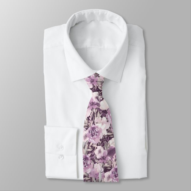 Lila Hütte Garden Neck Tie Krawatte (Gebunden)