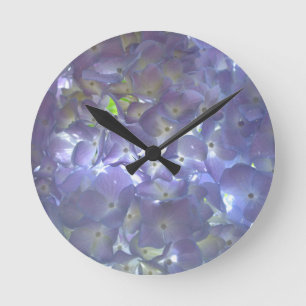 Lila Hydrangeas aus Lavendel Runde Wanduhr