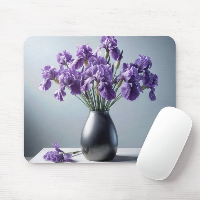 Lila Iris Bouquet in Pewter Vase Mousepad (Mit Mouse)