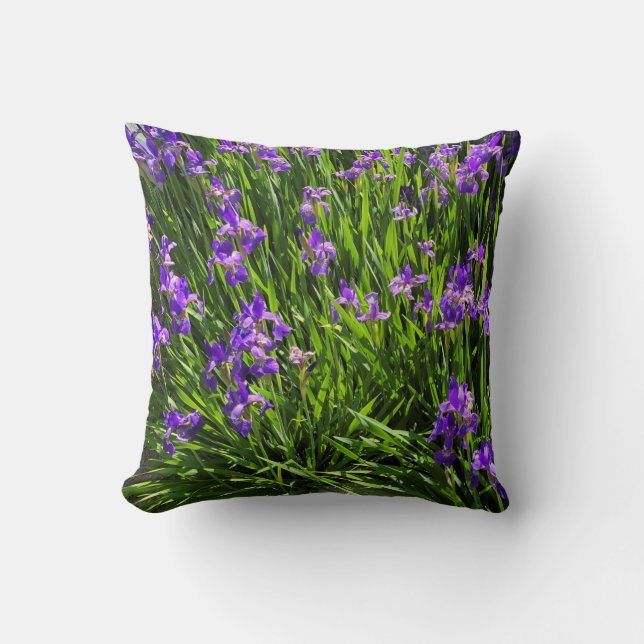 Lila Iris Pillow Kissen (Vorderseite)