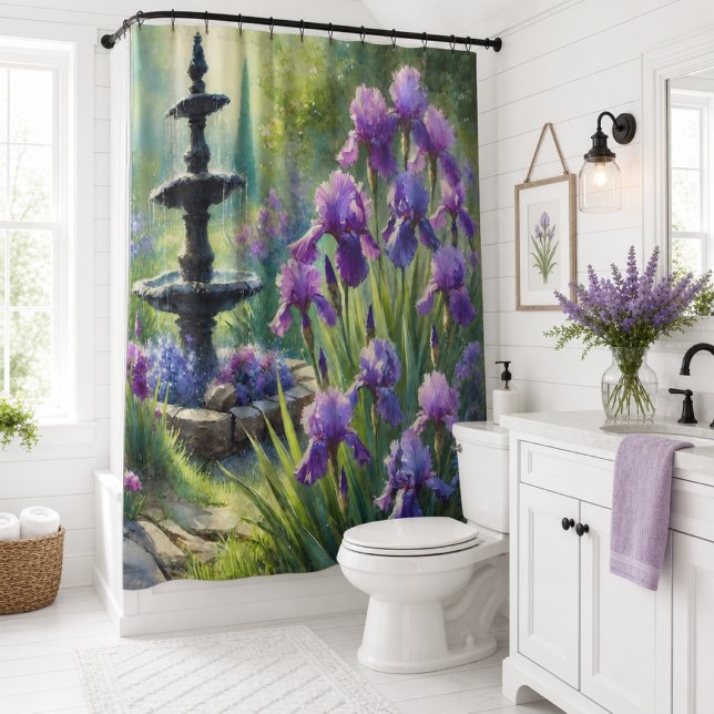 Lila Irises Blumengarten Duschvorhang (Von Creator hochgeladen)