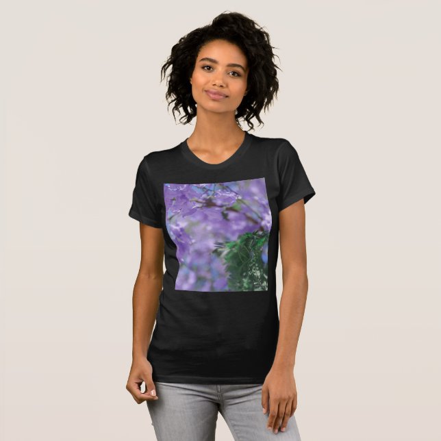 Lila Jacaranda Tree Blume T-Shirt (Vorne ganz)