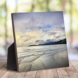 Lila kalifornisches Sonnenuntergang-Foto genießt j Fotoplatte