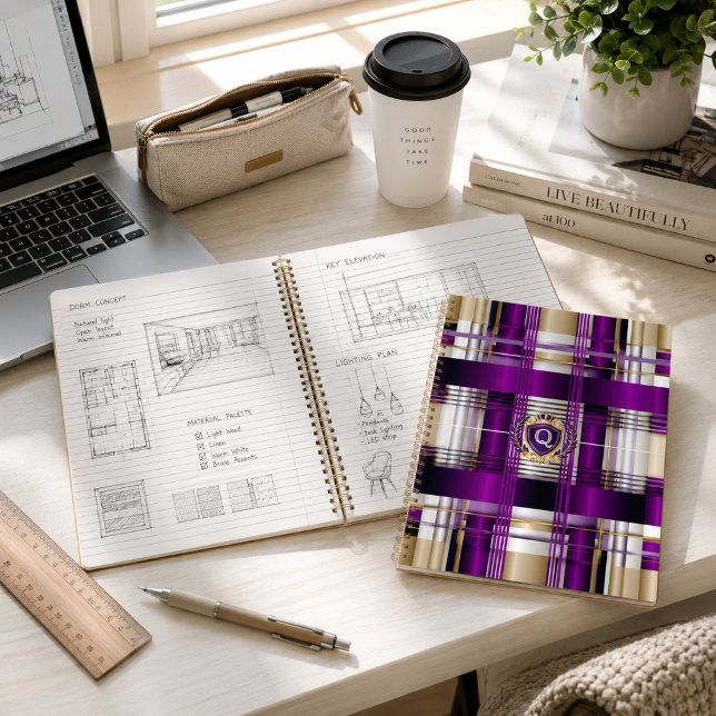 Lila Karo-Monogramm-Spiralblock Notizbuch (Classic Monogrammed Plaid Purple Notebook )