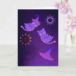 Lila Kätzchen mit Hexenhüten und Sternen Karte