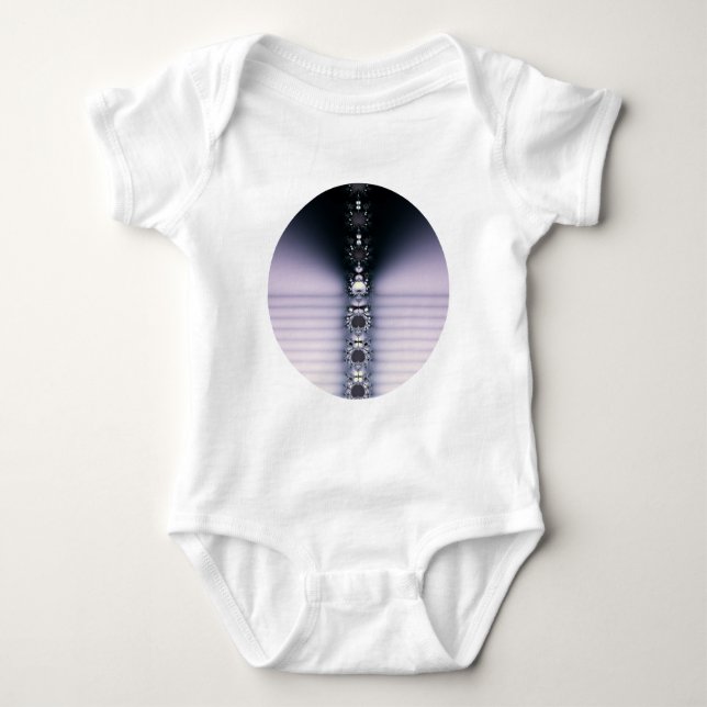 Lila Kette Baby Strampler (Vorderseite)