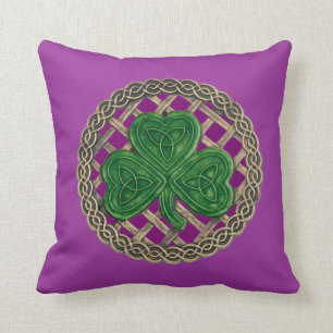 Lila Kleeblatt-und Celtic-Knotenreversible-Kissen Kissen