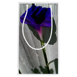 Lila Kleine Geschenktüte