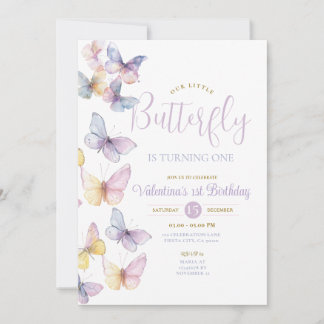 Lila Kleiner Schmetterling verwandelt einen Einladung