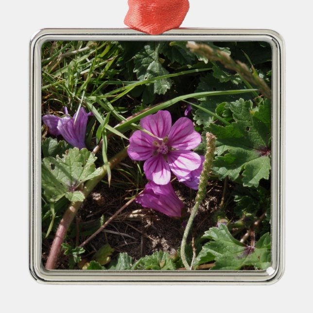 Lila Kranesbill Ornament Aus Metall (Vorne)
