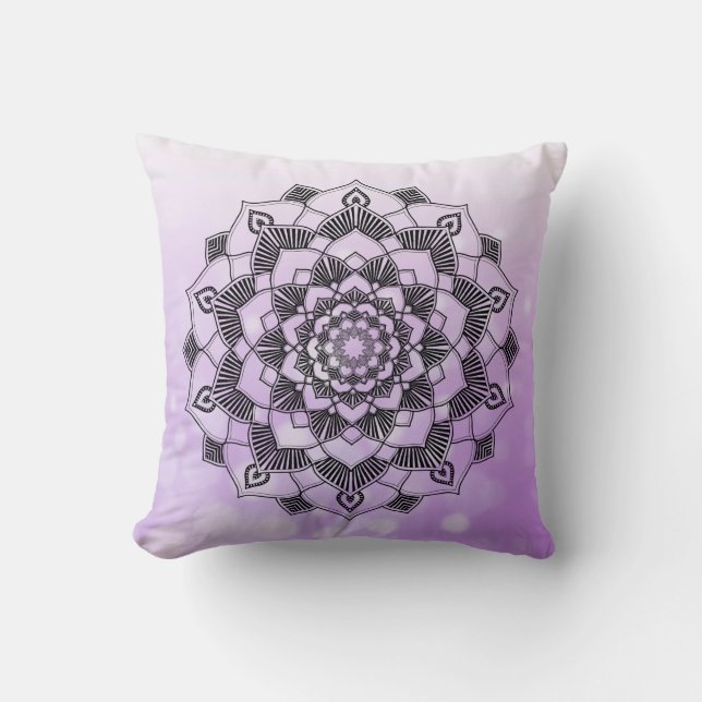 Lila Lavendel bokeh Mandala Abstrakt Throw Kissen (Vorderseite)