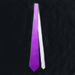 Lila Lavendelgefälle geometrisches Messmuster Krawatte<br><div class="desc">Dreieck geometrisches Mesh mit leichter bis dunkelrosa lila Lavendelombre Farbverlauf.</div>