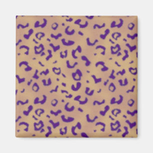 Lila Leopard Magnet
