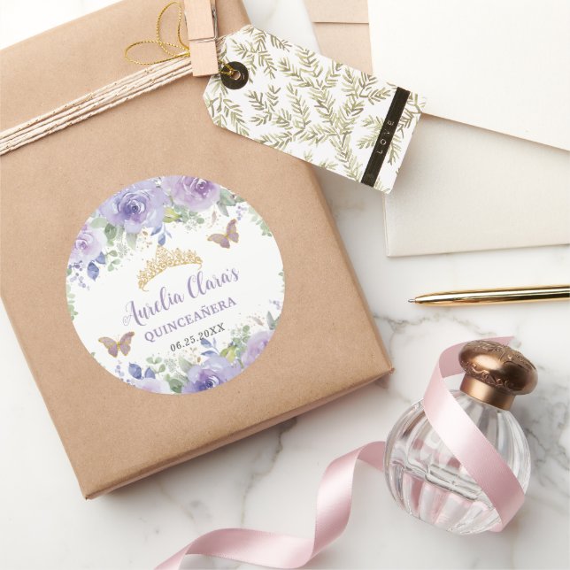 Lila Lilac Floral Quinceañera Crown Butterfliegen Runder Aufkleber (Schenken)