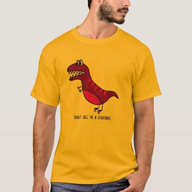 Lila lustig wütender Dinosaurier-Cartoon mit Sloga T-Shirt (Vorderseite)