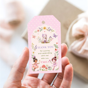 Lila Mädchen Feen Garten Erste Geburtstagsfeier Geschenkanhänger