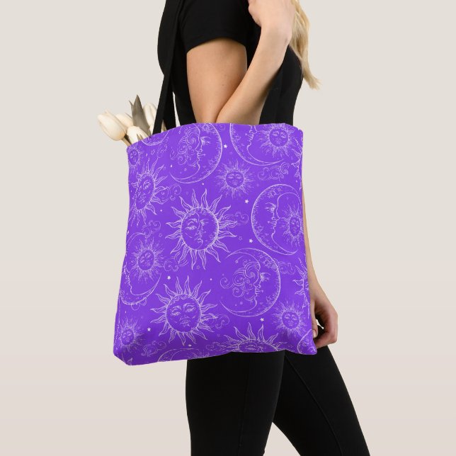 Lila Magische Vintage Sonnenstrahlen (Von Nahem)
