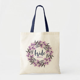 Lila Magnolienkreath mit Bride Typografie Tragetasche