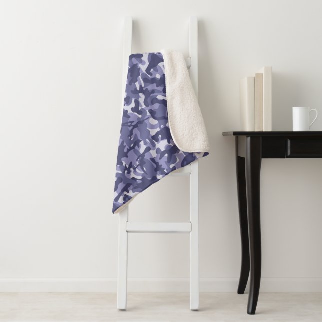 Lila Marine Camouflage Sherpadecke (Beispiel)