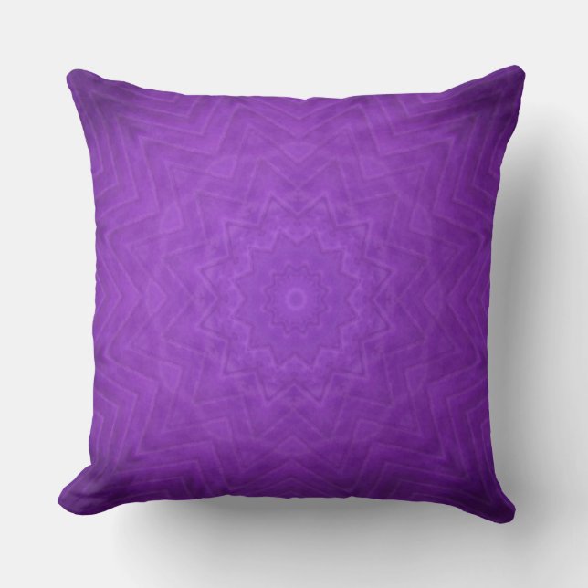 Lila Mystical Mandala Kissen (Vorderseite)