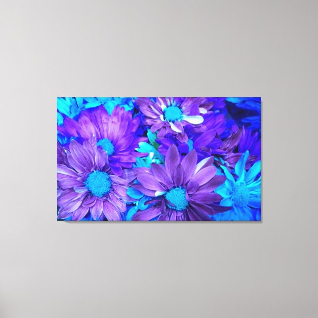Lila N Türkise Daisies Wrapped Canvas Print Leinwanddruck (Vorderseite)