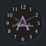 Lila Name der Girl-Monogram-Datei Große Wanduhr<br><div class="desc">Lila und schwarze einfache Skriptmonogrammnamensuhr. Das macht den perfekten 16 Geburtstag,  Hochzeit,  Brautparty,  Jubiläum,  Babydusche oder Junggeselinnen-Abschied Geschenk für jemanden,  der Lieben glamourösen Luxus und schicke Stile.</div>