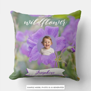 Lila Name des kleinen Wildblume-Kid-Fotos Kissen