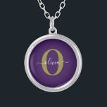 Lila Name für Monogramm-Skripte Versilberte Kette<br><div class="desc">Dieses elegante Monogramm und das stilvolle Script-Namensdesign können als Geschenk für Geburtstag, Hochzeit, Brautparty, Jubiläum, Muttertag oder jeden Anlass gegeben werden. Es kann mit dem Namen und dem Namen der Person personalisiert werden. Sie können den Schriftart, die Farbe des Schriftartes, die Größe des Schriftartes und die Hintergrundfarbe mit dem Design-Tool...</div>